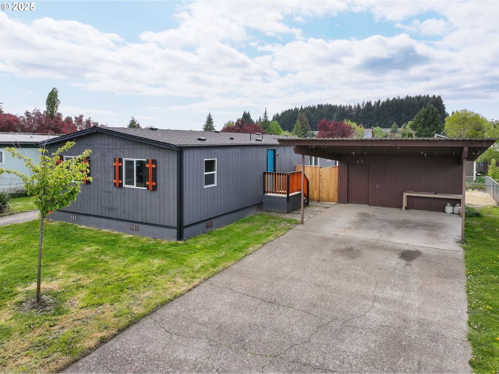 627 Nw 6TH Ct, Mc Minnville, OR 97128
