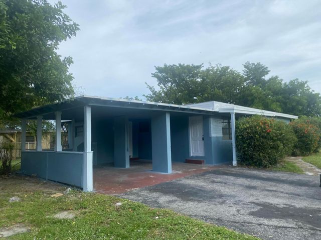 3015 SW 2ND Street, Fort Lauderdale, FL 33312