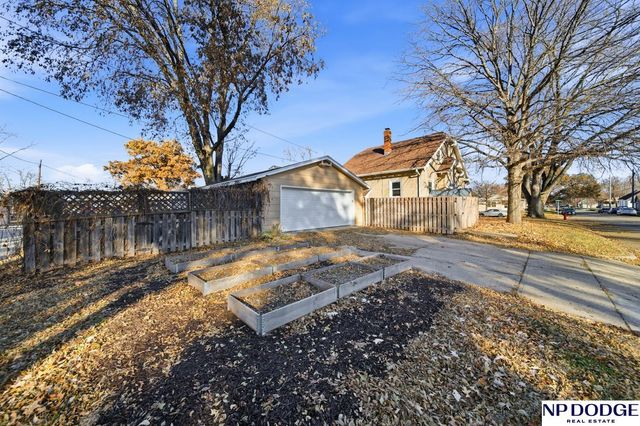 1805 N Park Avenue, Fremont, NE 68025