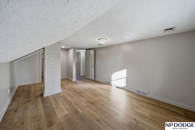 1805 N Park Avenue, Fremont, NE 68025