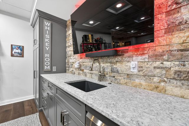 8321 Coldwater Drive, Powell, OH 43065