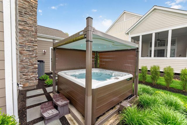 8321 Coldwater Drive, Powell, OH 43065