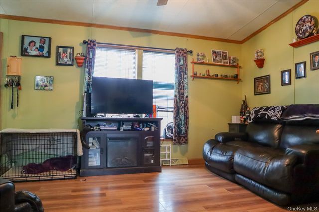 172 Democracy Lane, Washingtonville, NY 10992