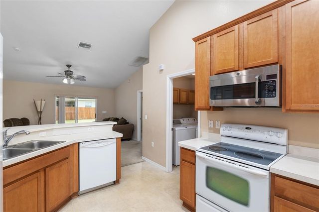 3107 NE 24 PLACE, Ocala, FL 34470