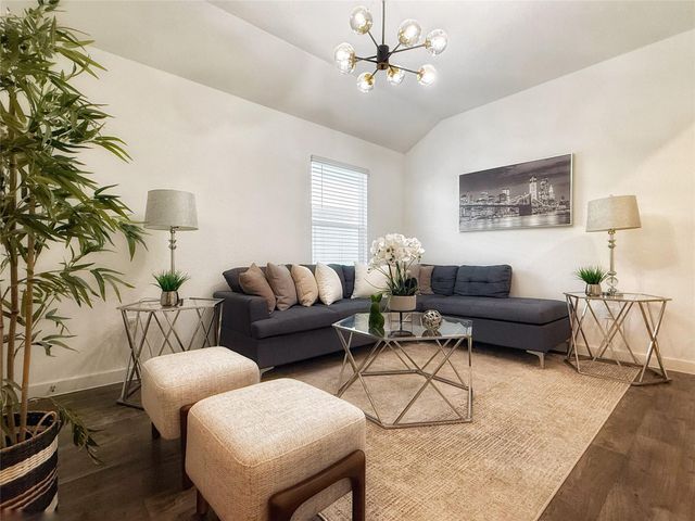 202 Canadian River TRL, Hutto, TX 78634
