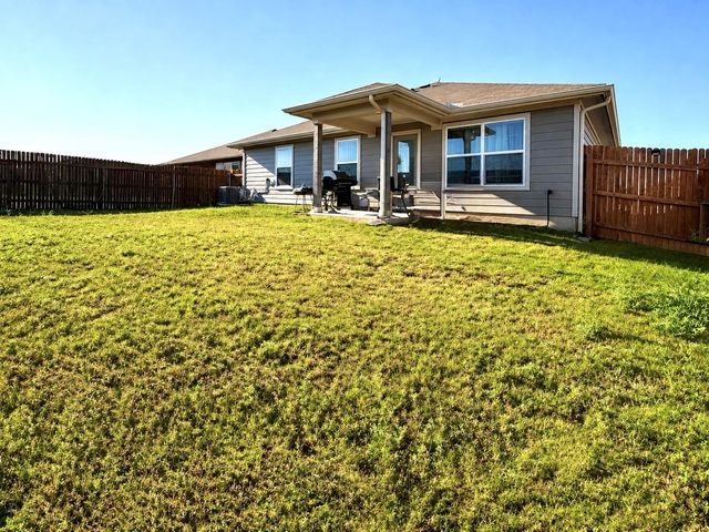 202 Canadian River TRL, Hutto, TX 78634
