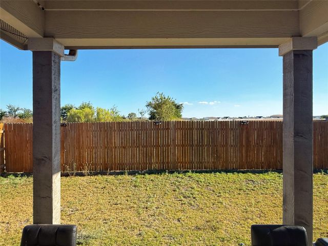 202 Canadian River TRL, Hutto, TX 78634