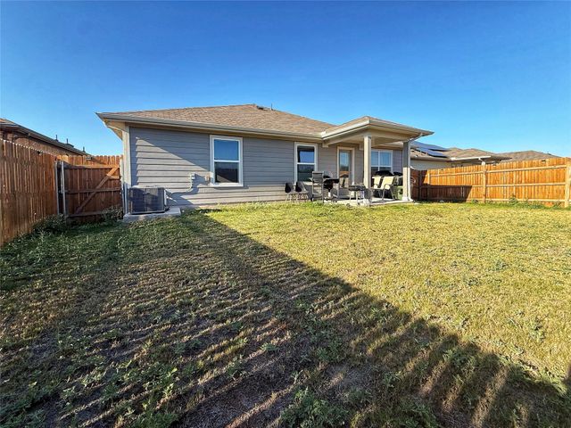 202 Canadian River TRL, Hutto, TX 78634