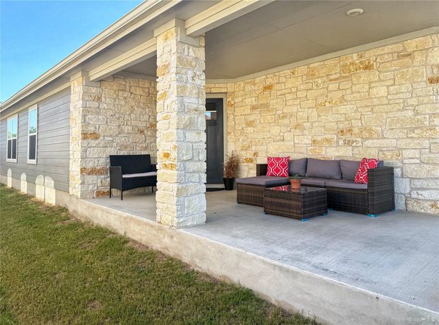 202 Canadian River TRL, Hutto, TX 78634