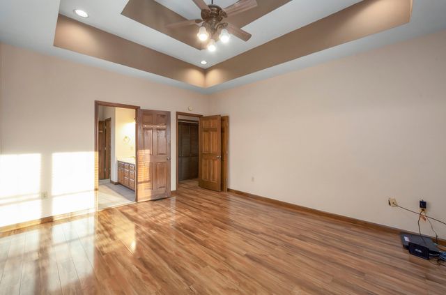 40 Pine Cv, Parsons, TN 38363