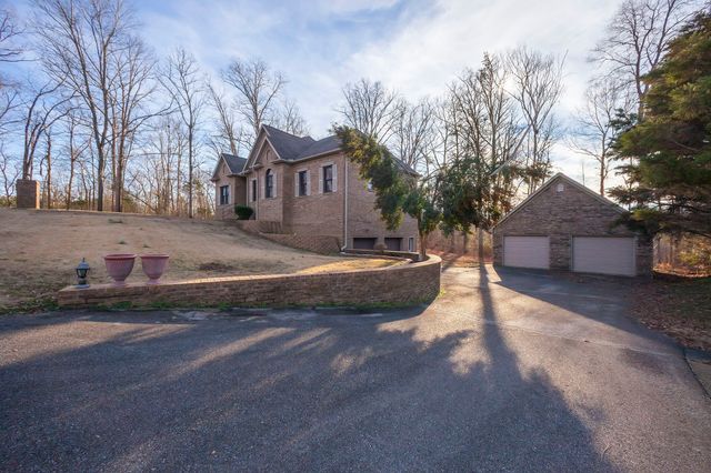 40 Pine Cv, Parsons, TN 38363