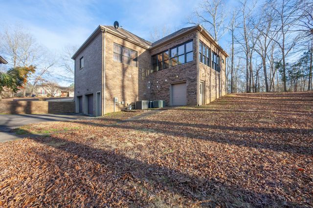 40 Pine Cv, Parsons, TN 38363