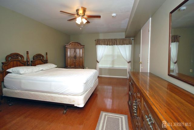 1101 Stony Brook Way, North Brunswick, NJ 08902