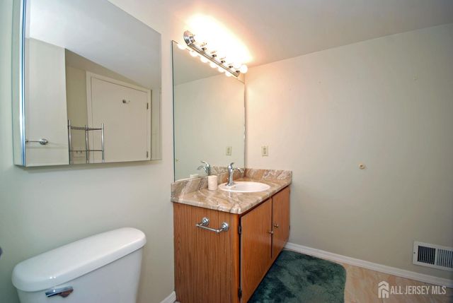 1101 Stony Brook Way, North Brunswick, NJ 08902