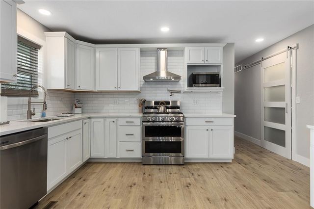 22612 N Prestige Drive, Holt, MO 64048