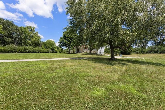 22612 N Prestige Drive, Holt, MO 64048