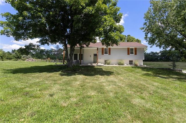 22612 N Prestige Drive, Holt, MO 64048