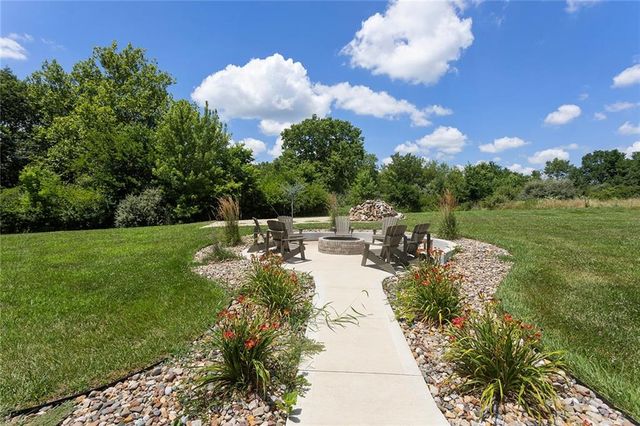 22612 N Prestige Drive, Holt, MO 64048