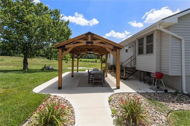 22612 N Prestige Drive, Holt, MO 64048