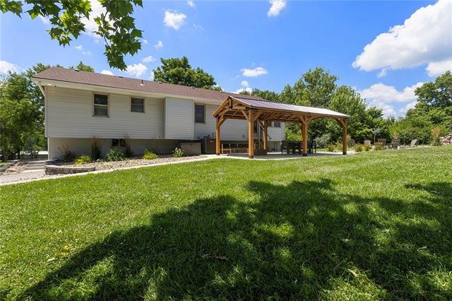 22612 N Prestige Drive, Holt, MO 64048