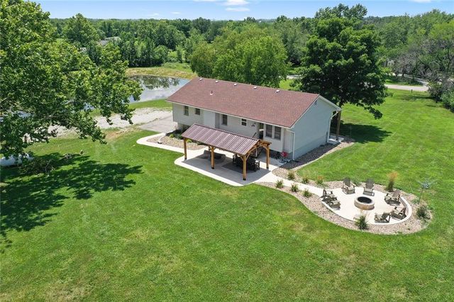 22612 N Prestige Drive, Holt, MO 64048