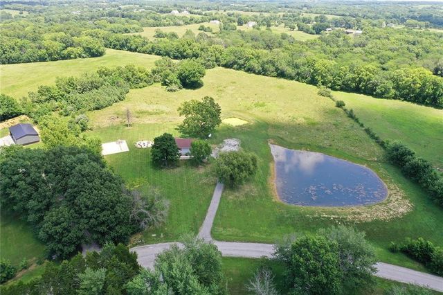 22612 N Prestige Drive, Holt, MO 64048