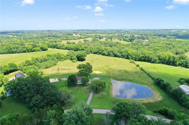 22612 N Prestige Drive, Holt, MO 64048