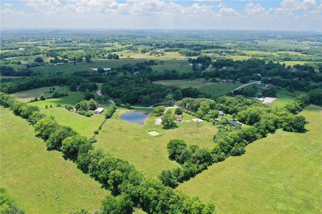 22612 N Prestige Drive, Holt, MO 64048