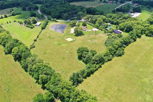 22612 N Prestige Drive, Holt, MO 64048