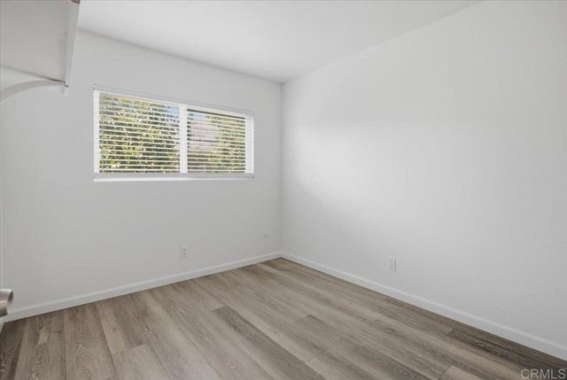 9457 Carlton Oaks Drive B, Santee, CA 92071