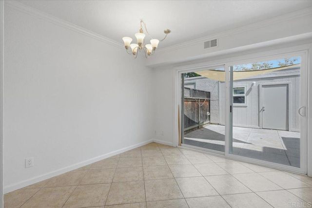 9457 Carlton Oaks Drive B, Santee, CA 92071