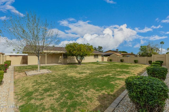 3835 E ALTADENA Avenue, Phoenix, AZ 85028