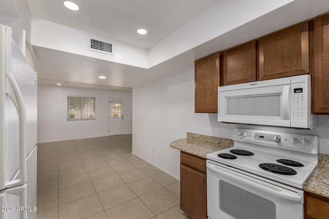 3835 E ALTADENA Avenue, Phoenix, AZ 85028