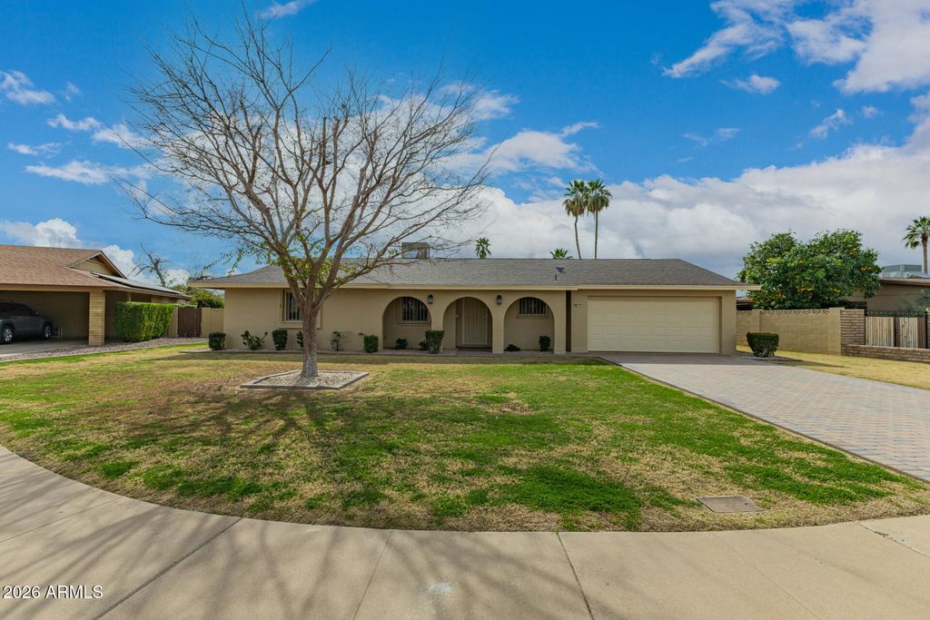 3835 E ALTADENA Avenue, Phoenix, AZ 85028