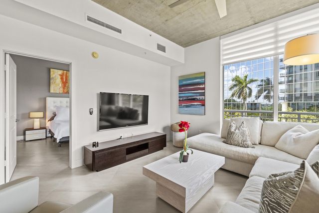 300 S Australian Avenue, West Palm Beach, FL 33401