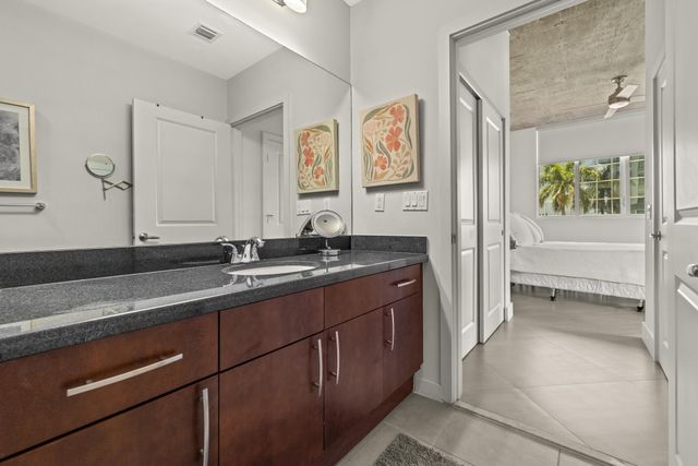 300 S Australian Avenue, West Palm Beach, FL 33401