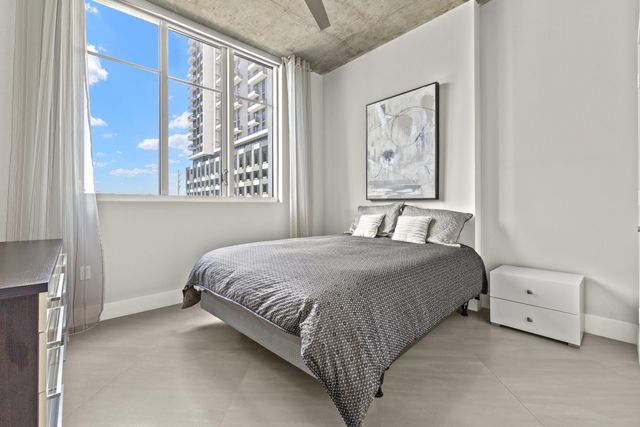 300 S Australian Avenue, West Palm Beach, FL 33401