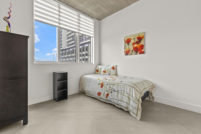 300 S Australian Avenue, West Palm Beach, FL 33401