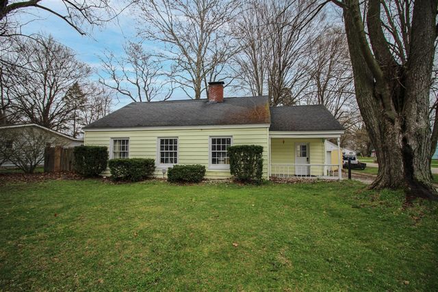 755 White Pigeon Road, Constantine, MI 49042