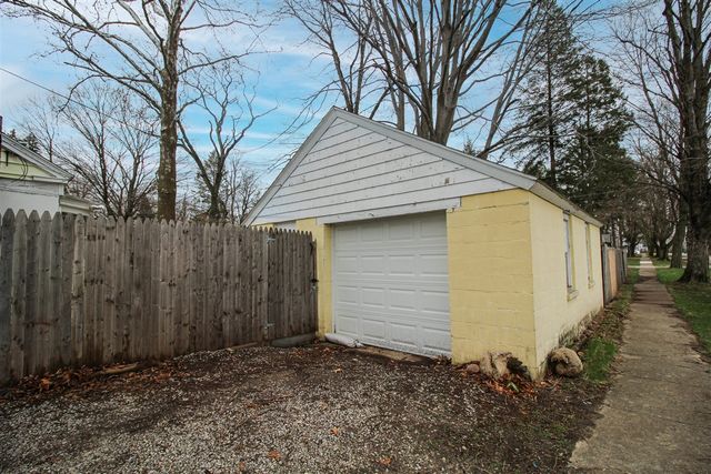 755 White Pigeon Road, Constantine, MI 49042