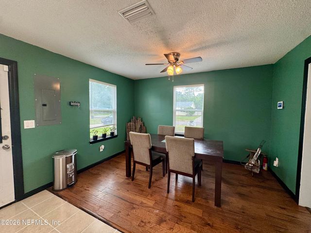 4612 FREMONT Street, Jacksonville, FL 32210