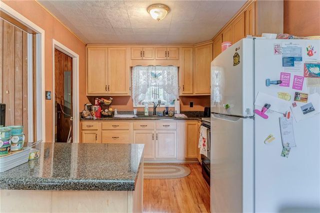 221 County Road 255, Fort Payne, AL 35967