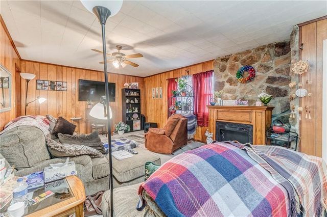 221 County Road 255, Fort Payne, AL 35967