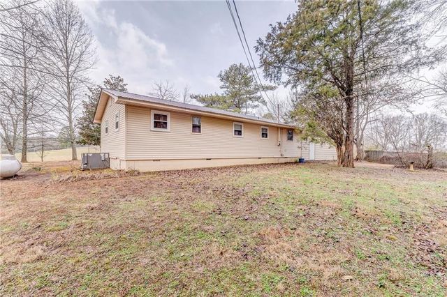 221 County Road 255, Fort Payne, AL 35967
