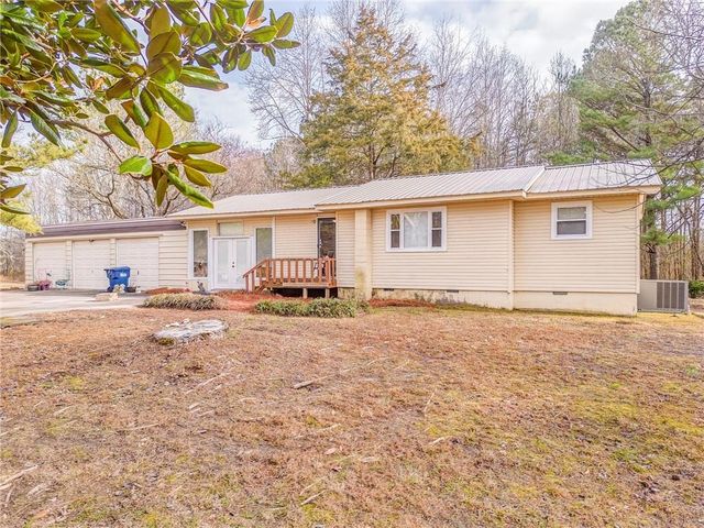 221 County Road 255, Fort Payne, AL 35967