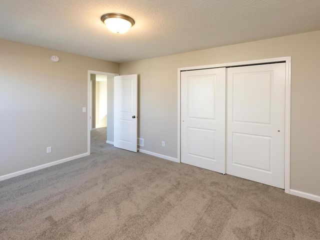 9662 32nd Street NE, Saint Michael, MN 55376