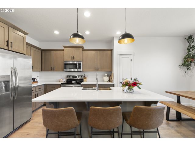 847 Ne PINEBREAK Dr, Estacada, OR 97023
