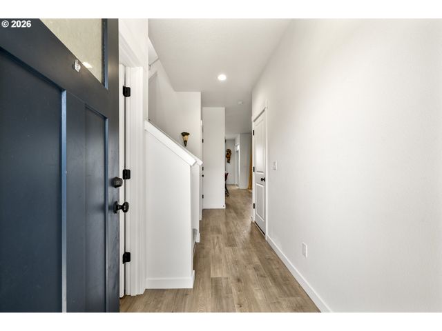 847 Ne PINEBREAK Dr, Estacada, OR 97023