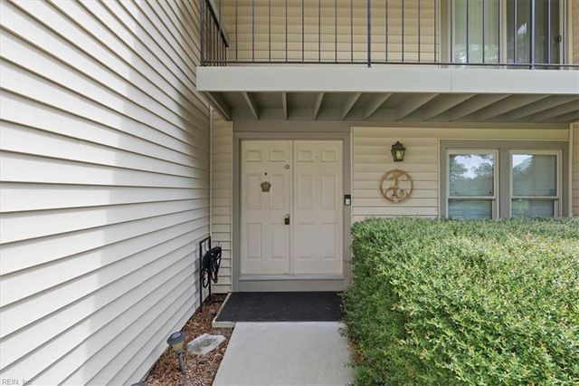 5204 Shorebreeze CT, Virginia Beach, VA 23464