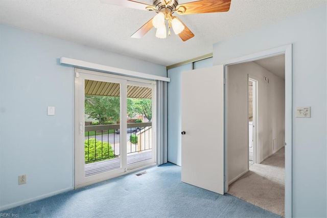 5204 Shorebreeze CT, Virginia Beach, VA 23464